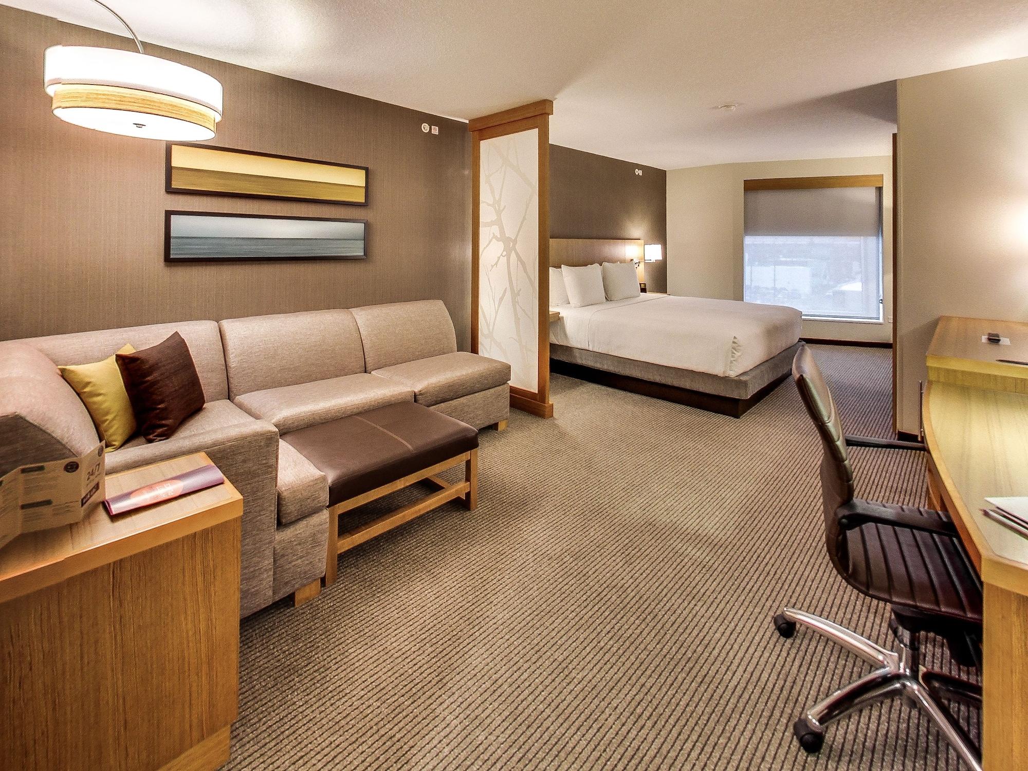 Hotel Doubletree By Hilton Edmonton Downtown Exterior foto
