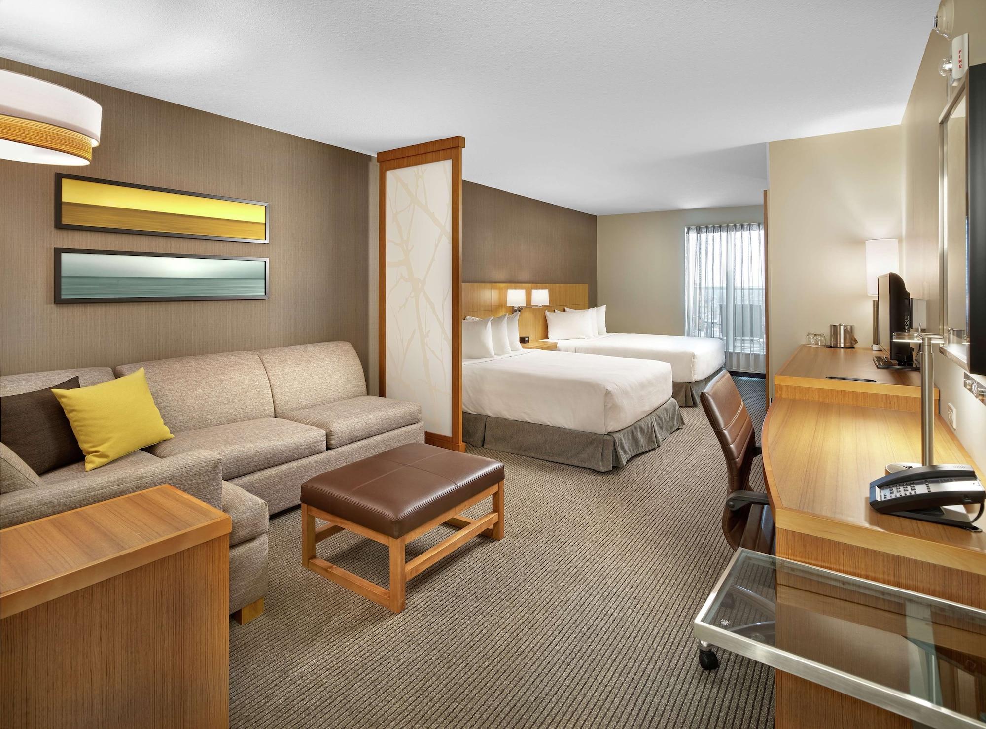 Hotel Doubletree By Hilton Edmonton Downtown Exterior foto